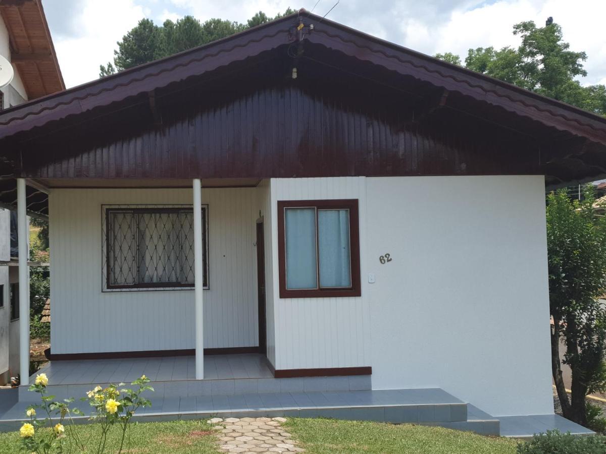Casa De Ferias Dona Ines Villa Treze Tilias Luaran gambar
